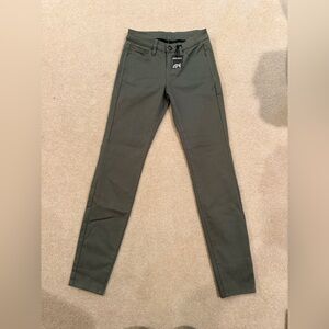Denim Fueled Pants (Size 3) NWT